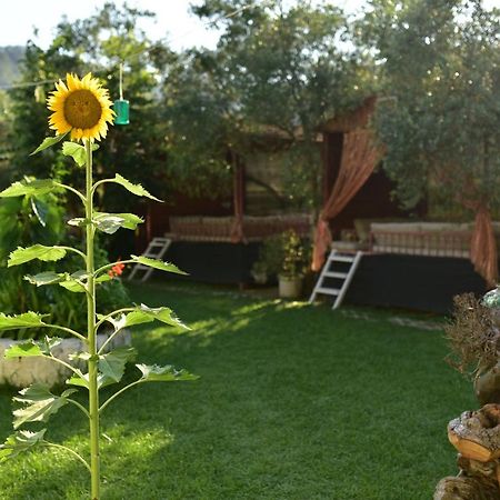 Guentur Hotel & Restaurant Гьочек Екстериор снимка