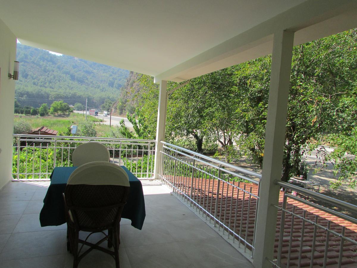 Guentur Hotel & Restaurant Гьочек Екстериор снимка
